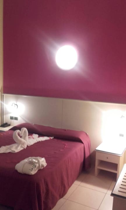 Bett Hotel Lovere Resort & Spa