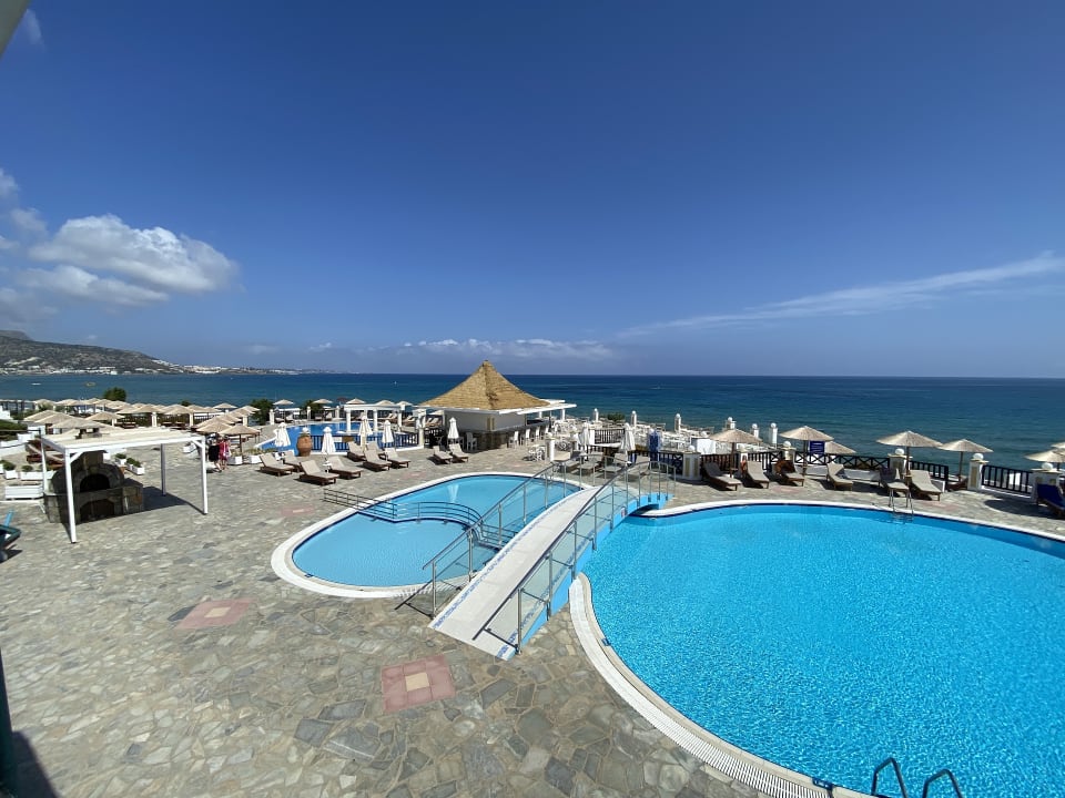 Pool Alexander Beach Hotel & Village Resort