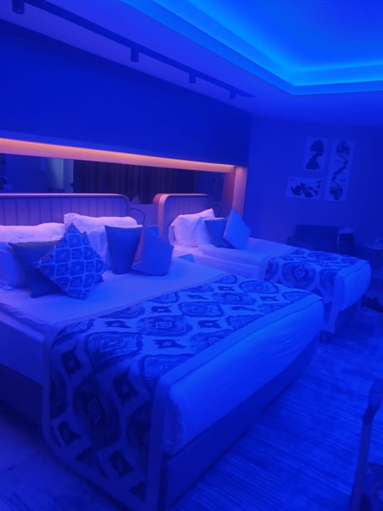 Zimmer Royal Wings Hotel