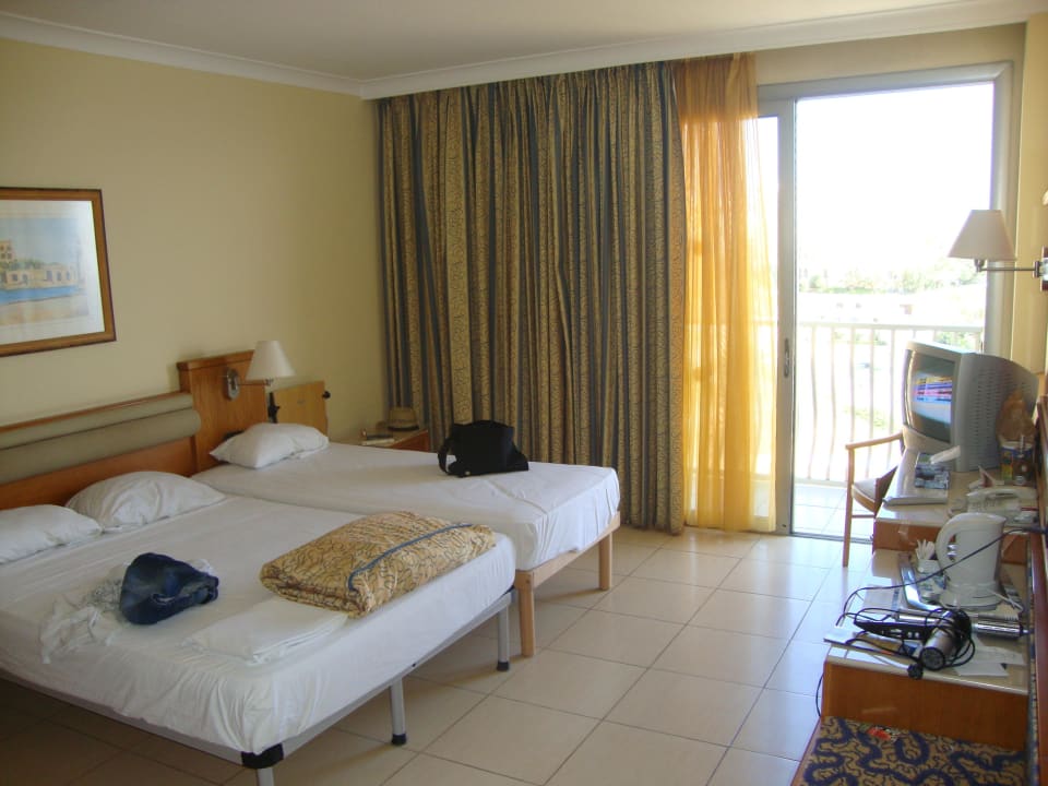 Mit Beistellbett für 2 Erwachsene  Cavalieri Art Hotel