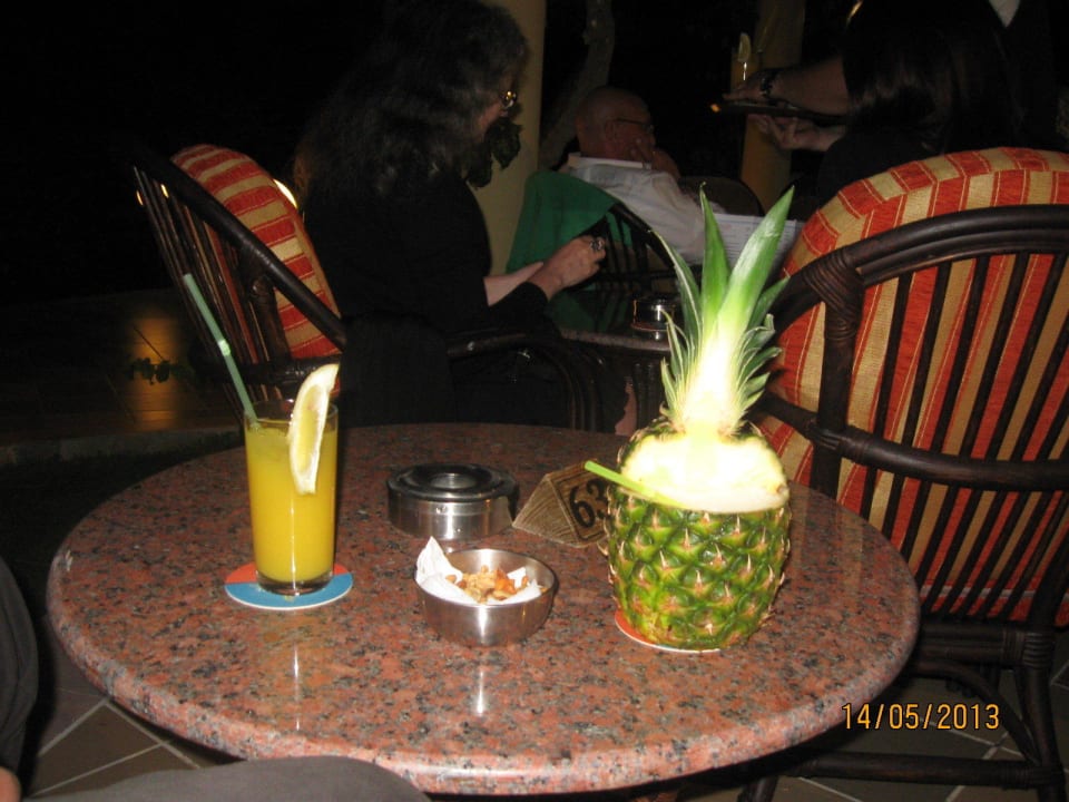 Cocktails am main Bar Kalithea Hotel Kalithea Mare Palace