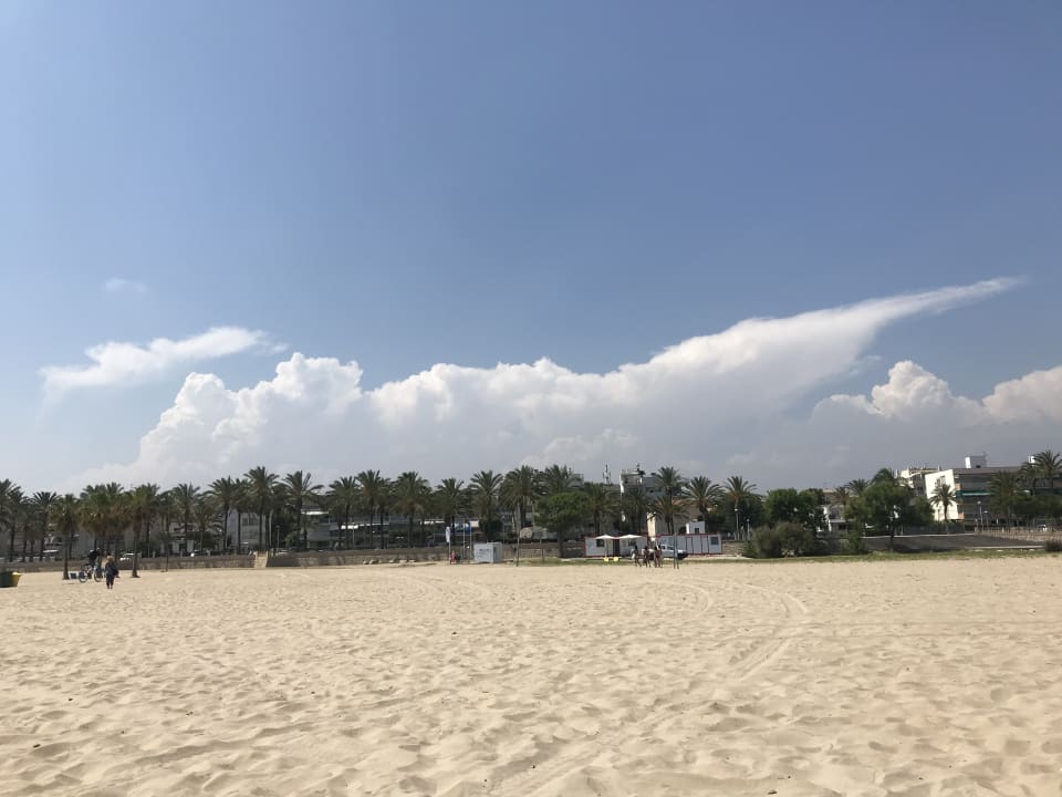 Strand Hotel Atenea Park Suites & Apartments