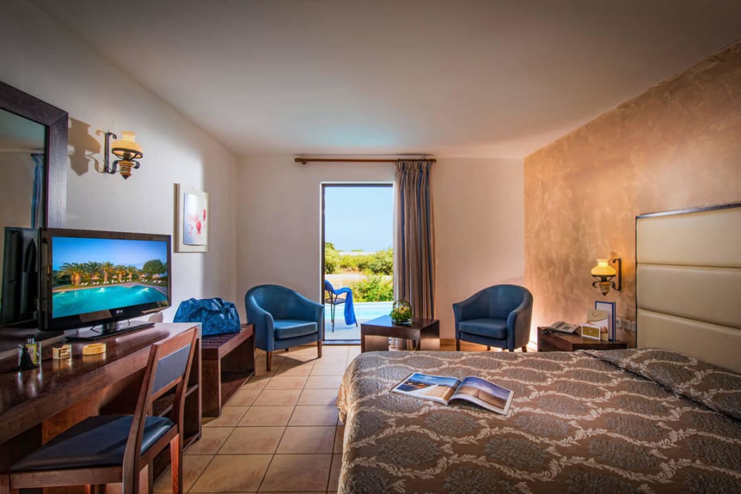 Pool Sharing Room Hersonissos Maris