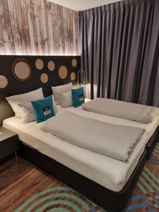 Zimmer Holiday Inn - the niu, Brass München Olympiapark