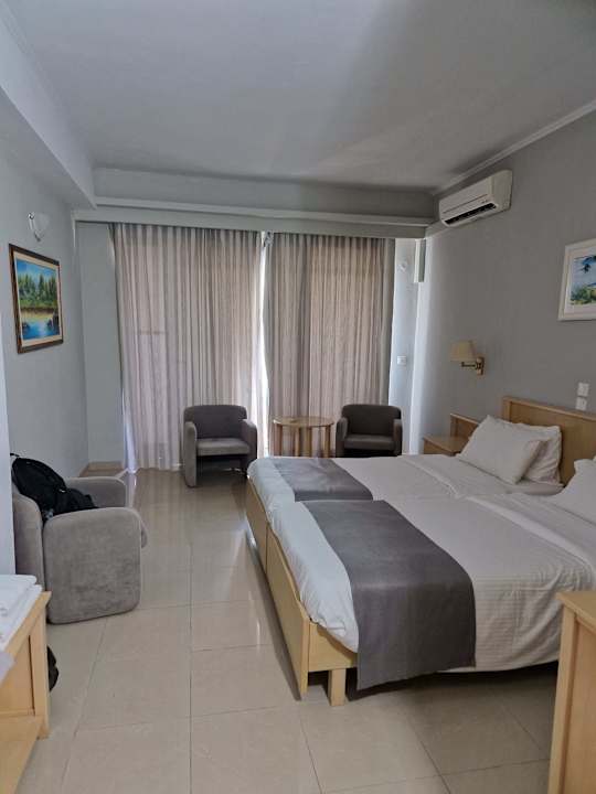 Zimmer Elea Beach Hotel