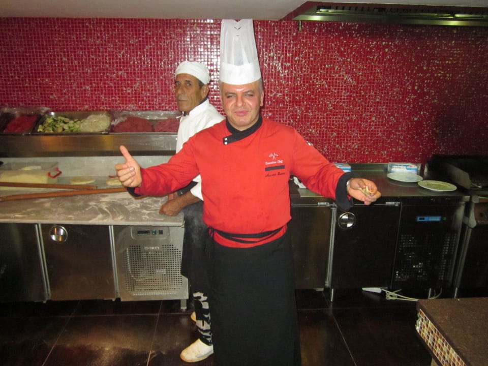 1.Chefkoch, Herr  Karatas Club Grand Side