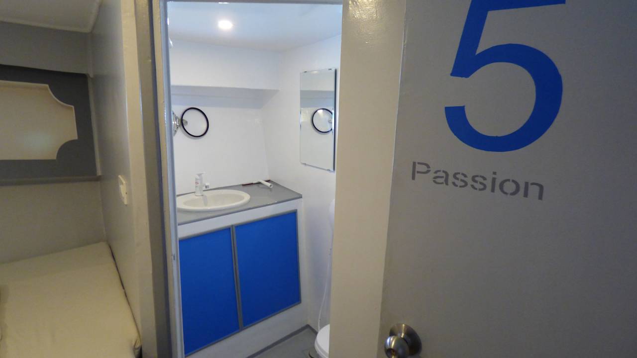 Zimmer KiteAdventure Boat - Tornado Surf