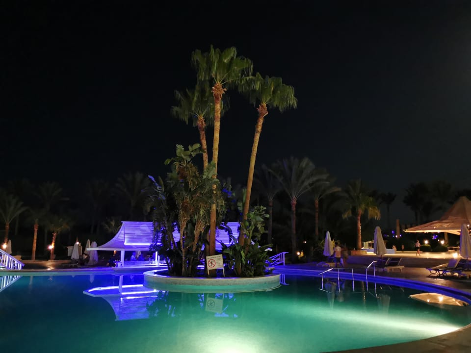 Pool Brayka Bay Resort