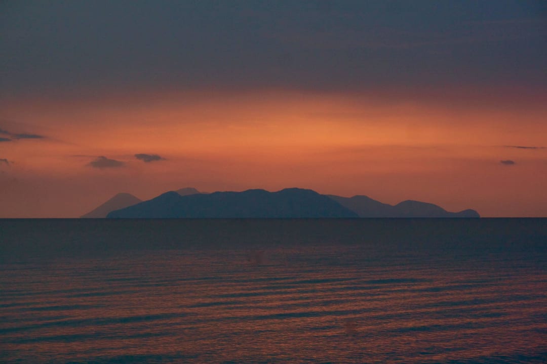 Abendpanorama Insel Vulcano Apartements Ancora Bianca Beach Residence