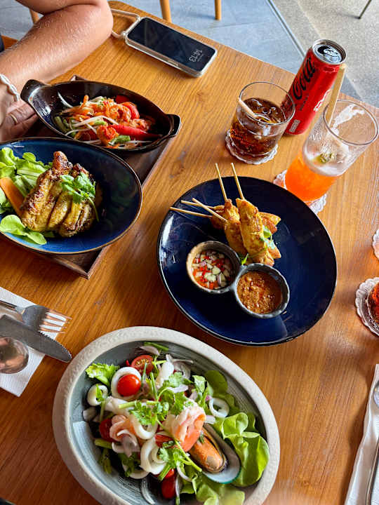 Gastro Island Escape Burasari