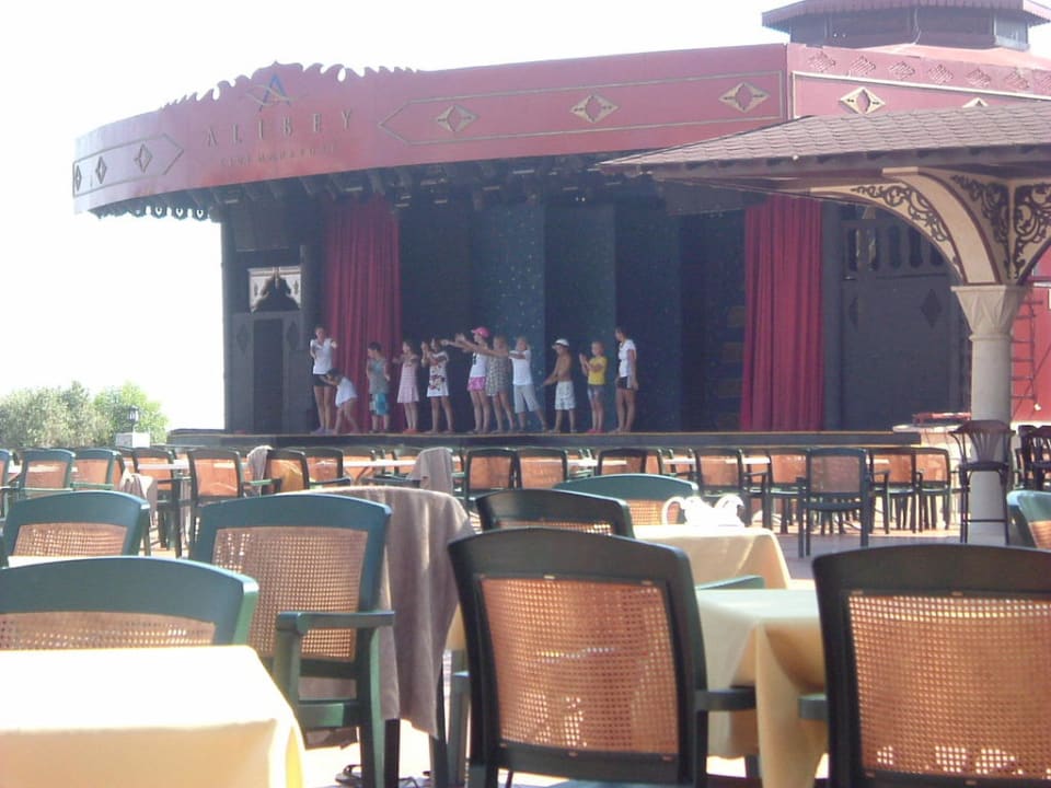 Die Bühne der Abendunterhaltung Ali Bey Club