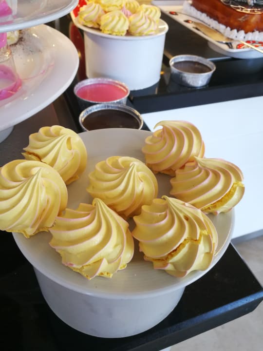 Gastro Serenis Hotel