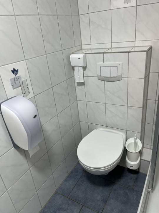 Zimmer Pension ZUM LINDENWALD Colbitz