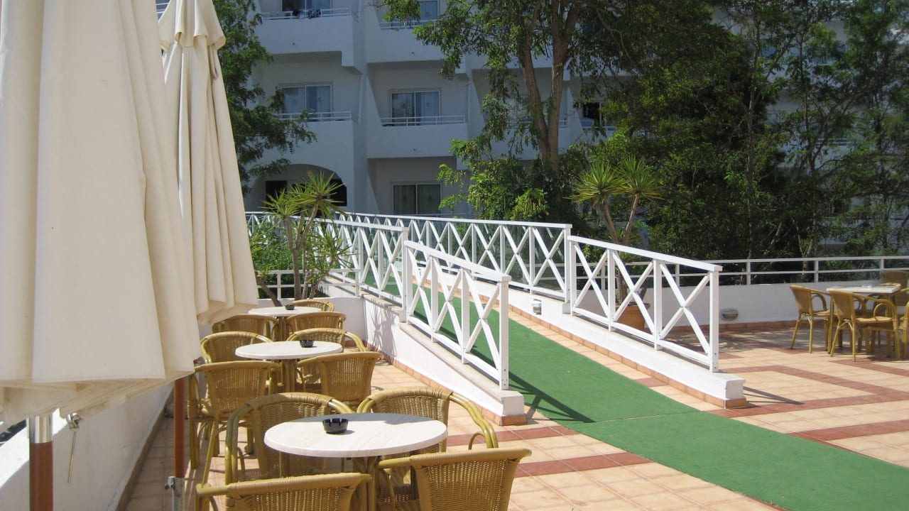 Zwei Häuser durch Brücke verbunden... Gavimar Cala Gran Costa del Sur