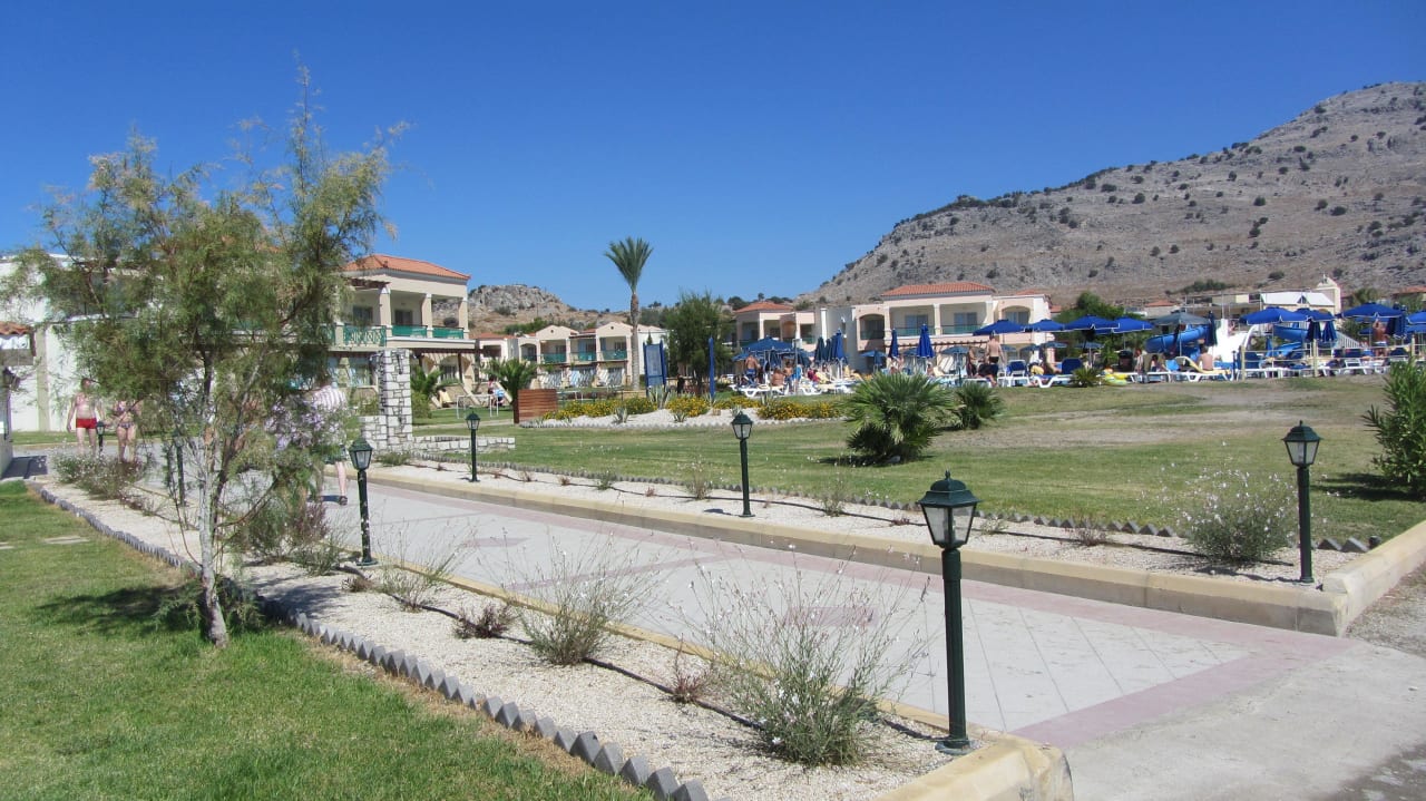 Blick Richtung weiterem Pool Lindos Princess Beach Resort & Spa