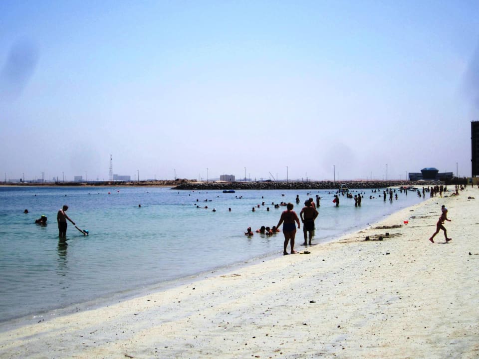 Steine im Sand Rixos Bab Al Bahr