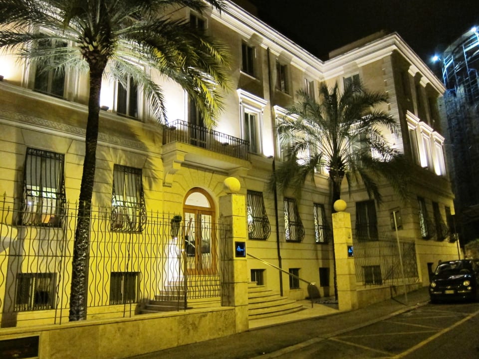 Hoteleingang Hotel Capo D'Afrika