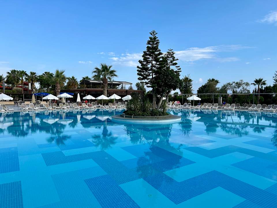 Pool Seamelia Beach Resort