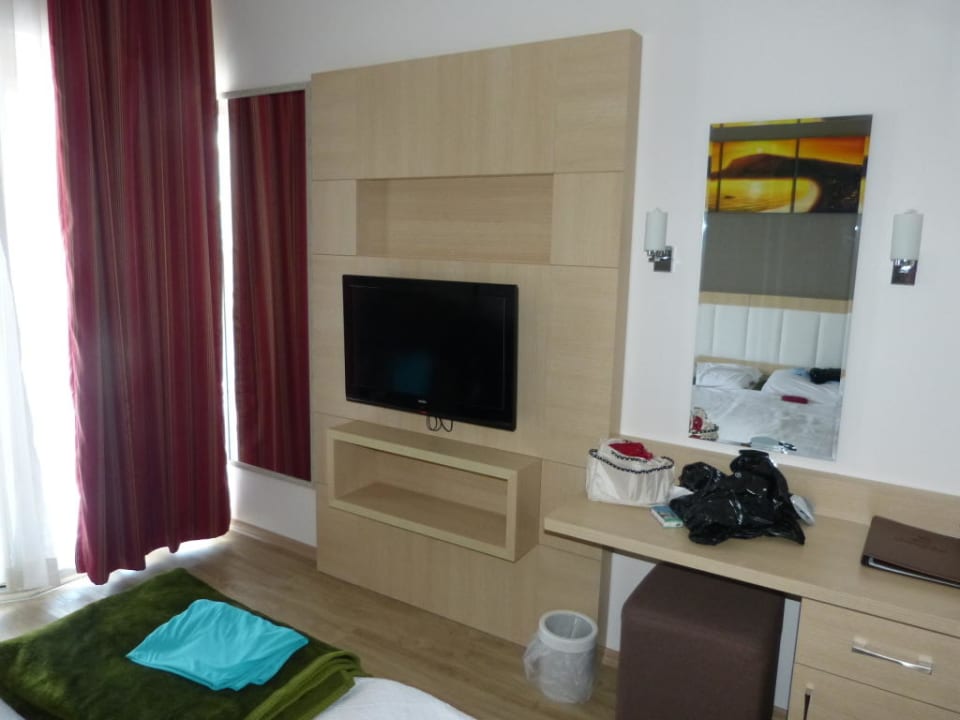 Mit Flachbildschirm Gardenia Hotel