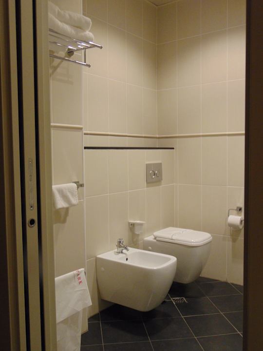 Zimmer Heliconia Park Port Harcourt Hotel and Suites