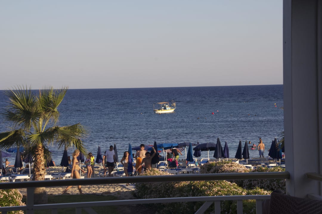 Hotel zum Strand Sicht Asterias Beach