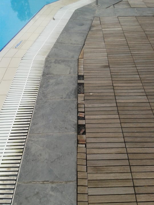 Dreck The Residence Family & Fun