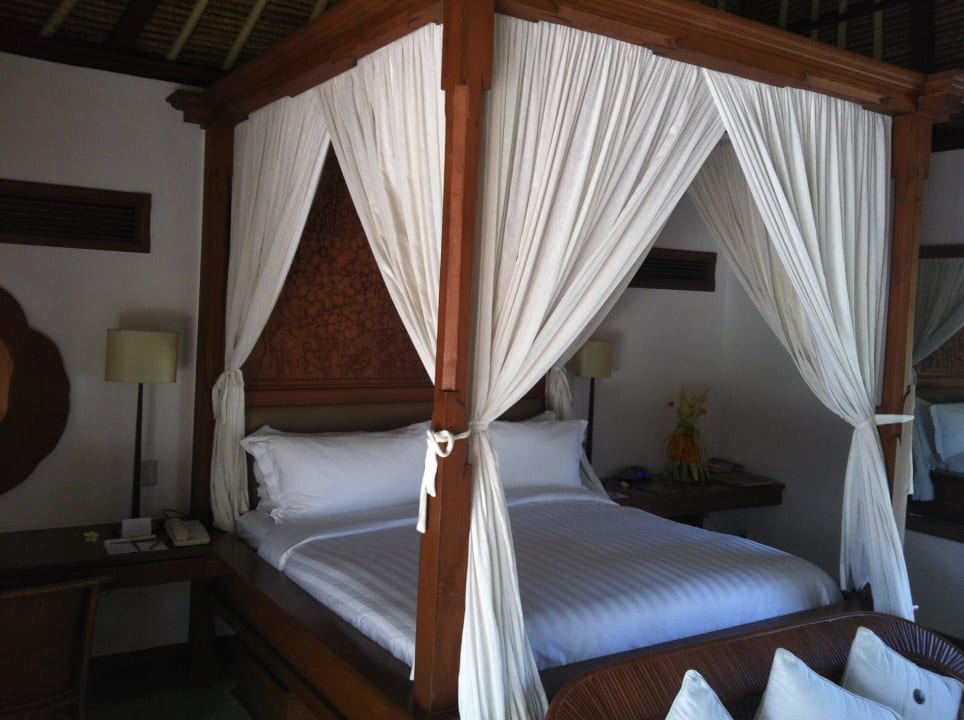 Pool-Villa - Bett The Oberoi Beach Resort, Bali