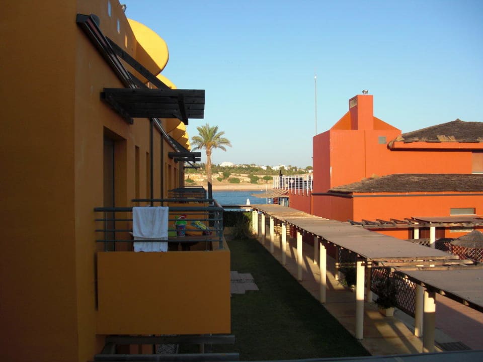 Ausblick links Zimmer 133 NH Marina Portimão Resort