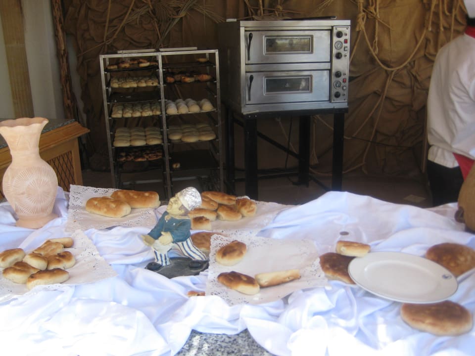 Pizzabäcker bei jedem Mittag- & Abendessen Hotel El Mouradi Djerba Menzel