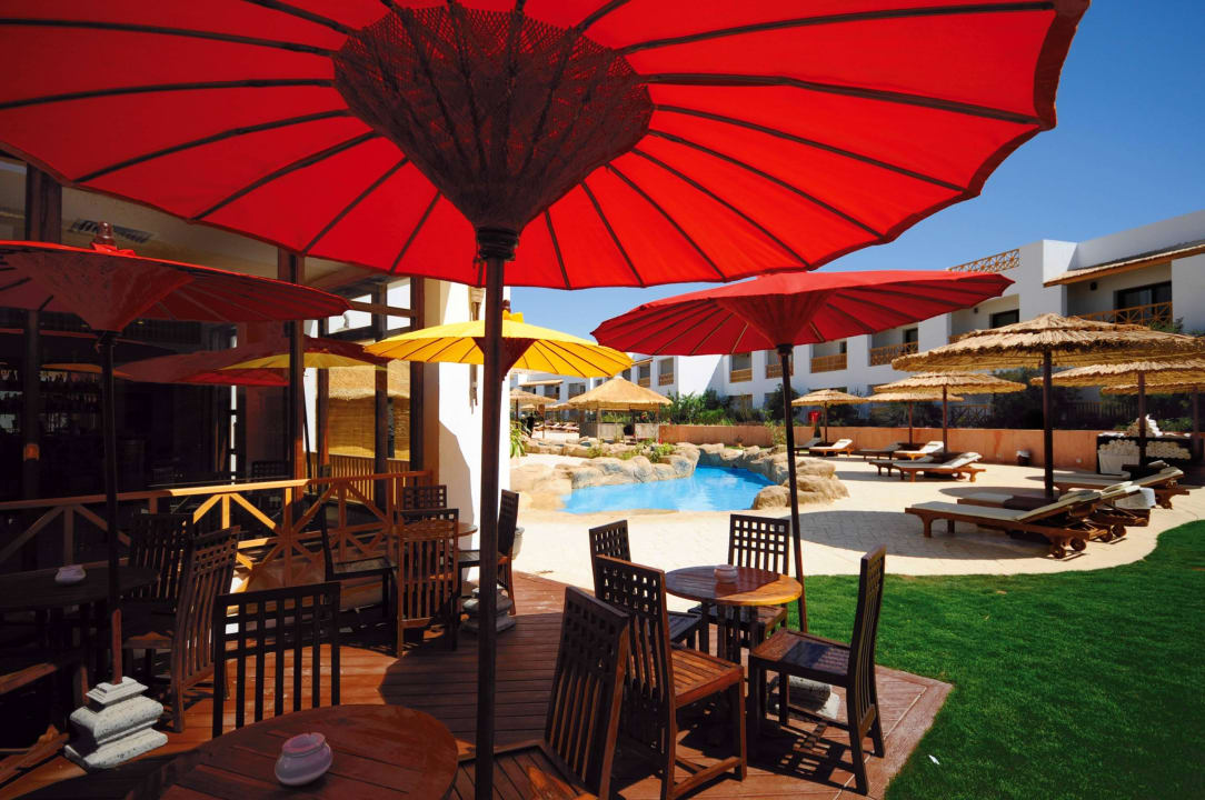 Elisir pool bar Domina Coral Bay Resort, Diving , Spa & Casino