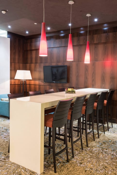 Garden Lounge Hilton Garden Inn Astana