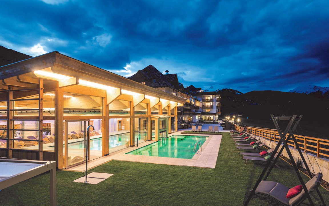 Pool Natur & Aktiv Hotel Rogen