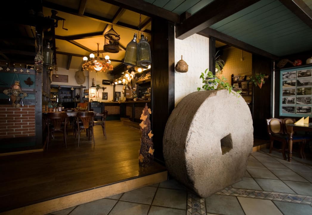 Mühlsteinplatte wie ein Gericht auf unserer Karte Hotel Haus am See