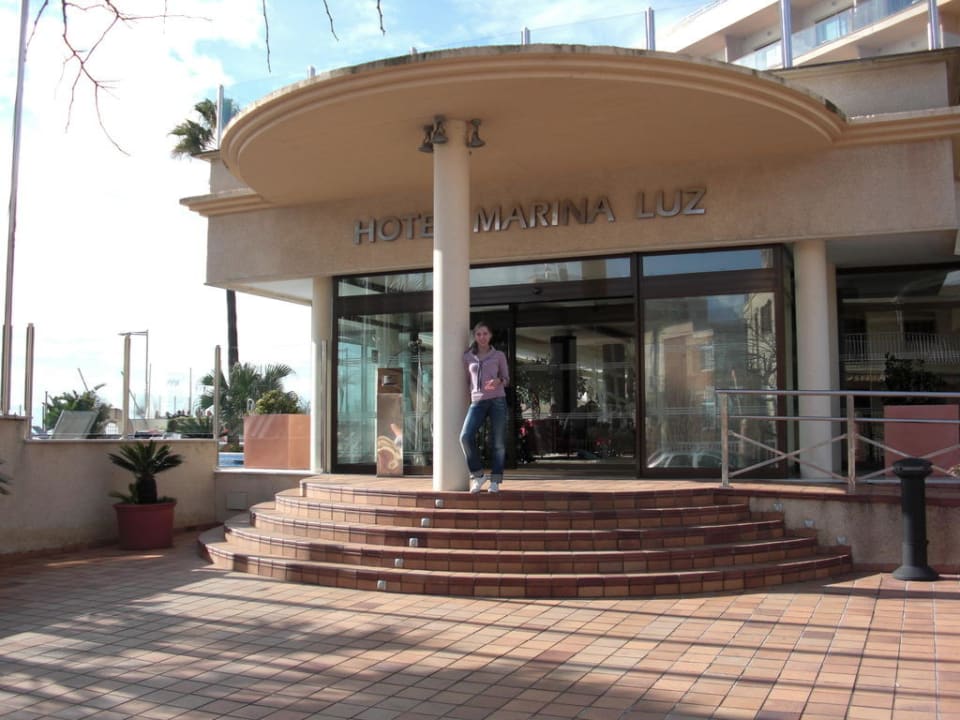 Eingang ins Hotel AluaSoul Palma