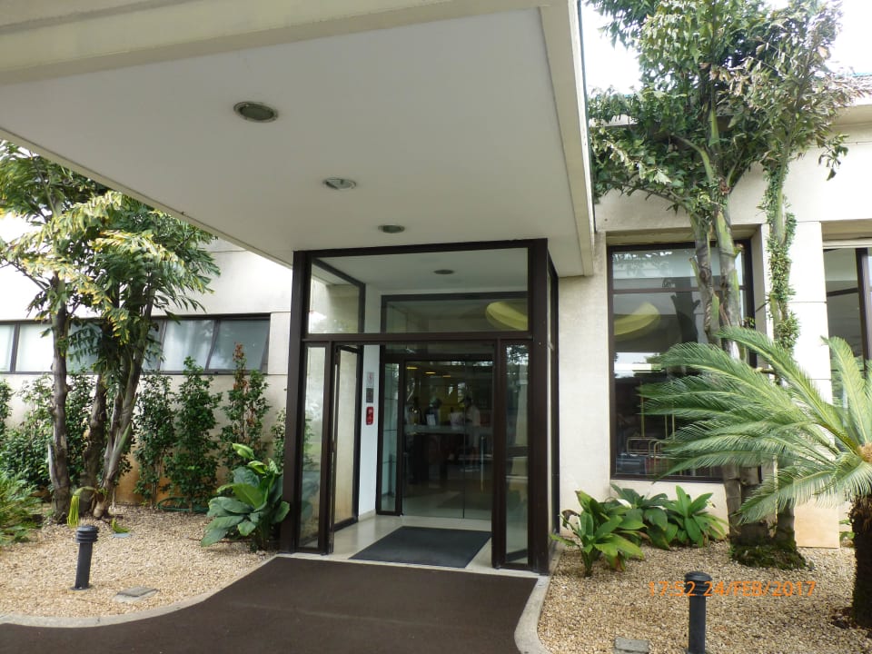 Eingang Hotel Panamby Guarulhos
