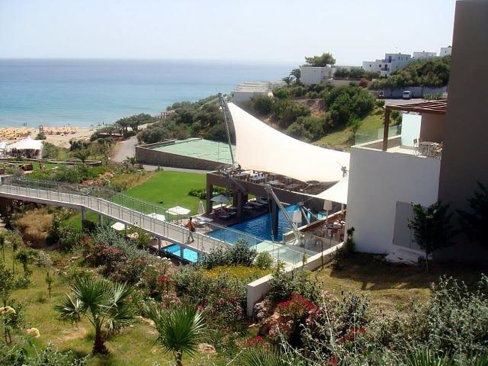 Blick von oben auf den Relaxpool Atlantica Mikri Poli Crete