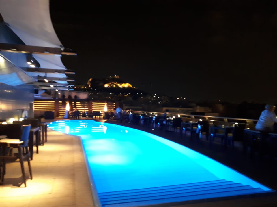 Pool Meliá Athens Hotel