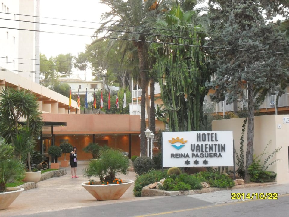Zum Hotel Valentin Reina Paguera