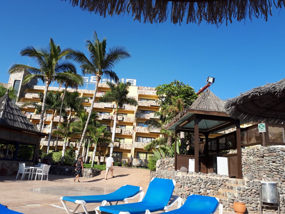 Außenansicht BlueBay Beach Club