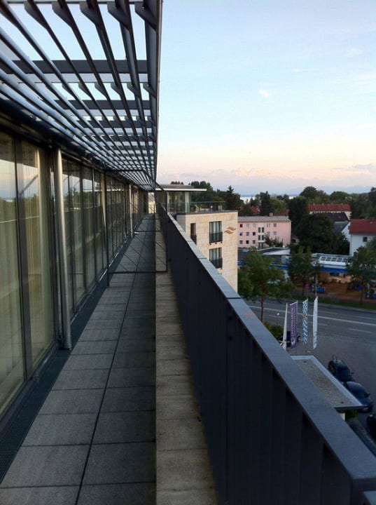 Balkon oberster Stock Hotel Vier Jahreszeiten Starnberg