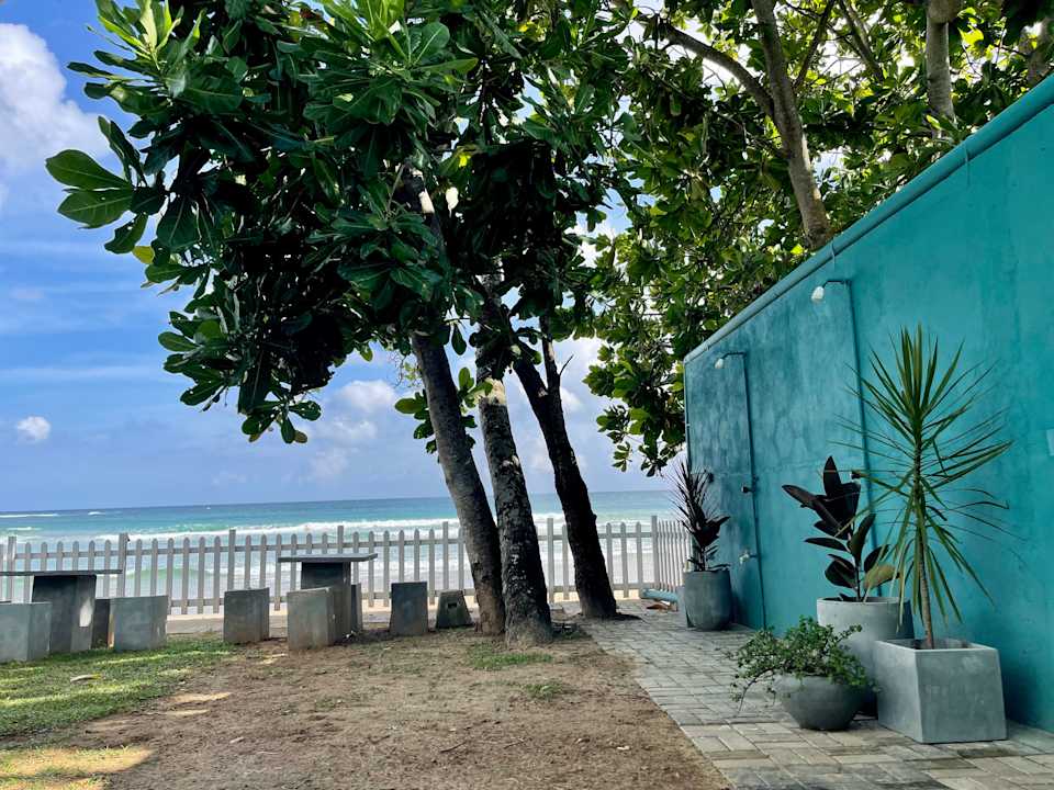 Gastro Smeralda Beach Hotel Dikwella