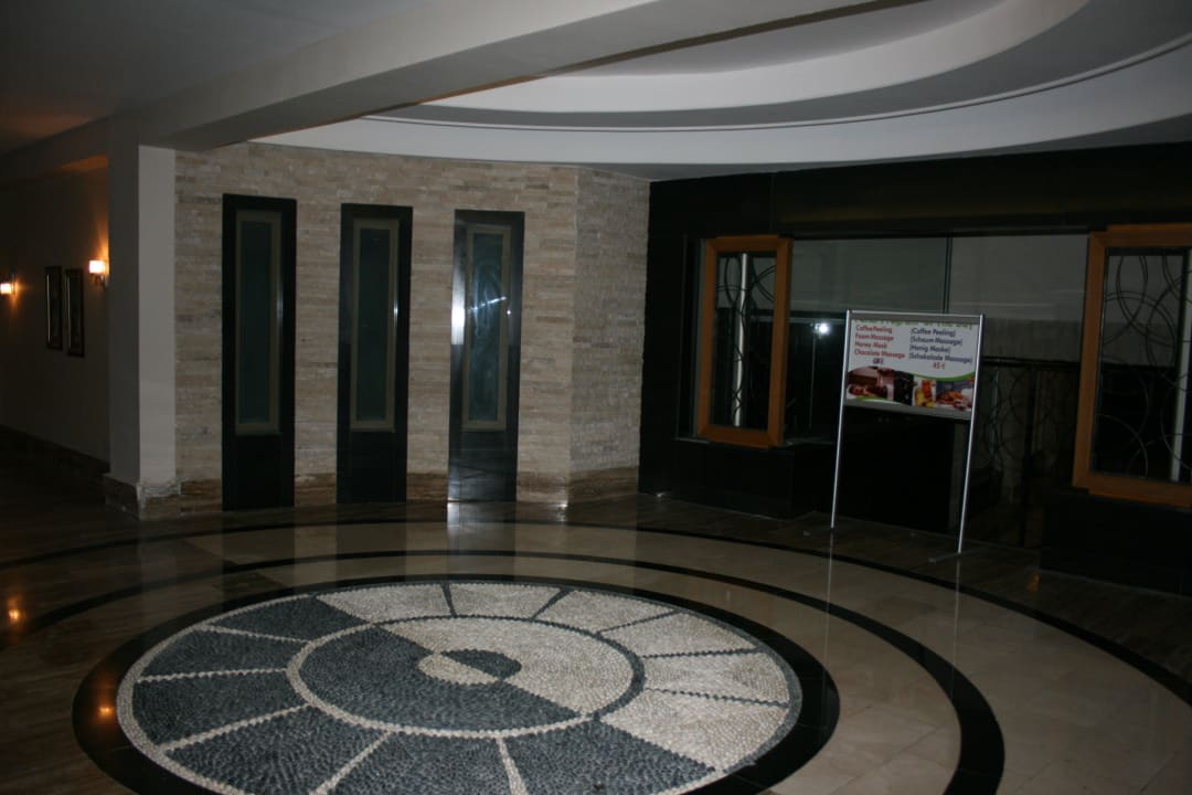 Hall Side Mare Resort & Spa