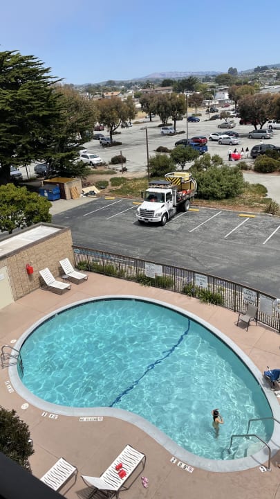 Pool Holiday Inn Express at Monterey Bay