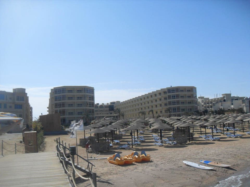 Фото с понтона AMC Royal Hotel & SPA