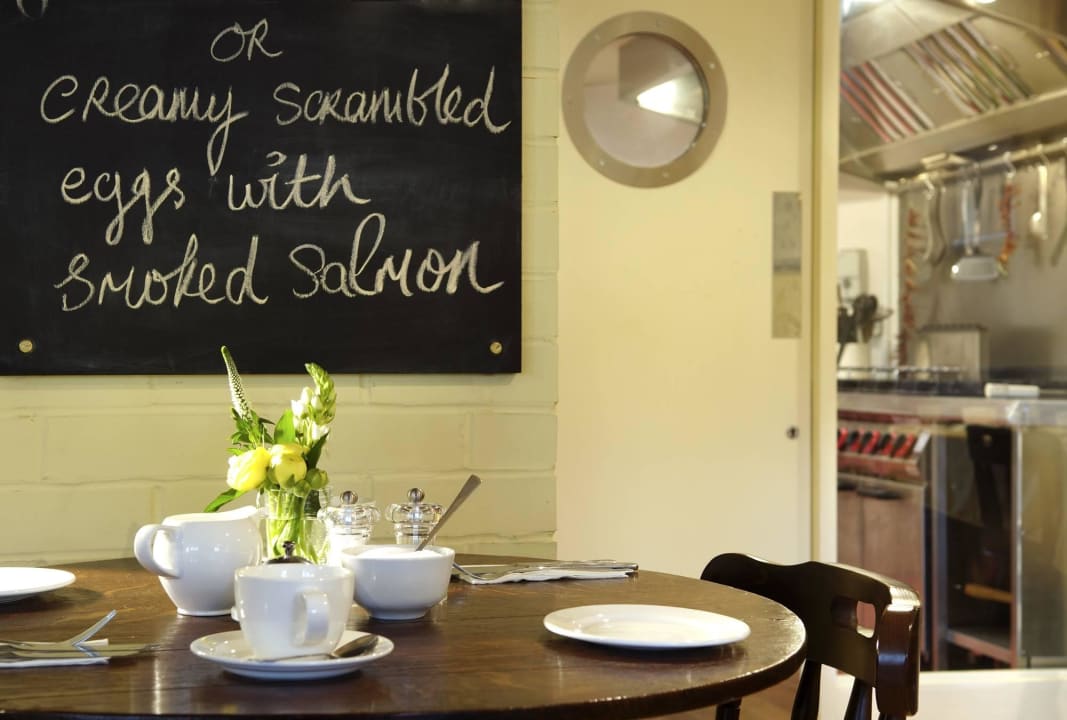 Breakfast Room  Brooks Guesthouse