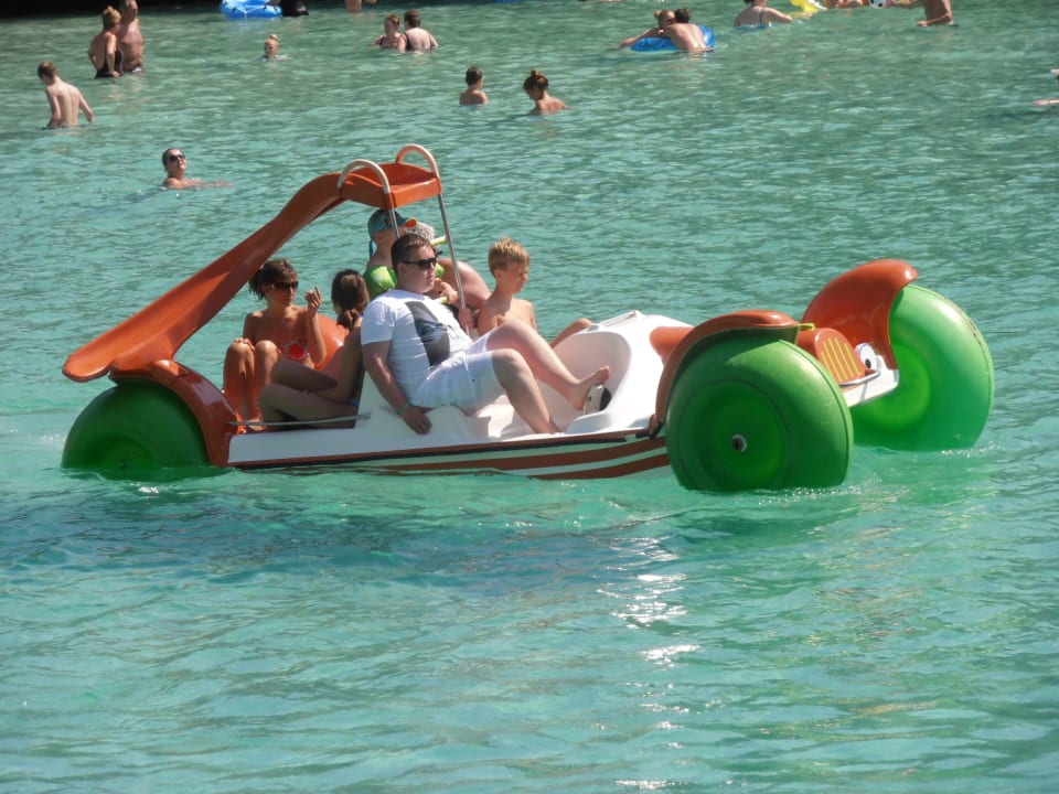 Tretbootverleih an den Stränden Hotel Ses Puntetes