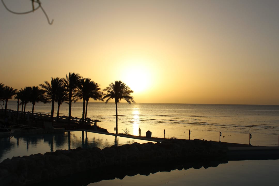Sonnenaufgang vom Pool aus Makadi Spa - Adults only