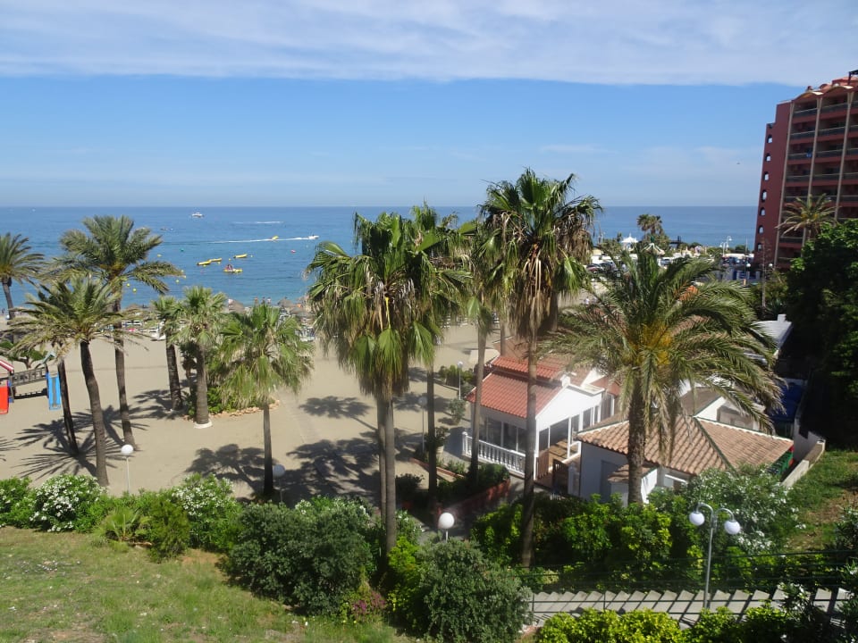 Blick auf den Strand. Hotel Benalmadena Palace