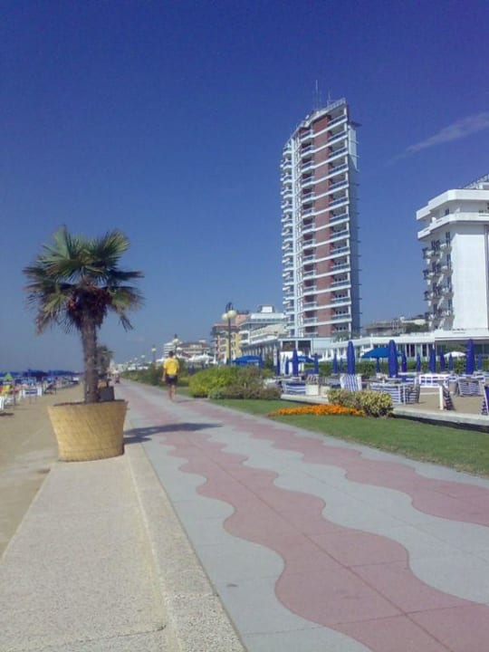 Hotel von der  Strandpromenade Hotel Caravelle & MiniCaravelle