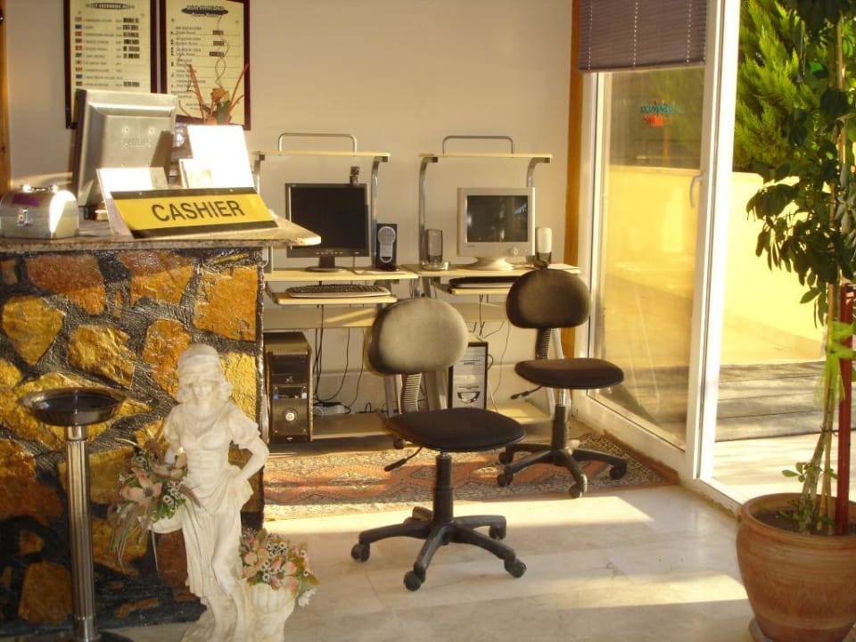 Internetecke Sayanora Hotel